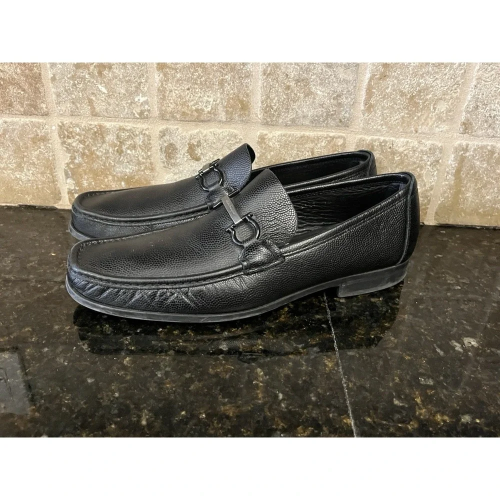Salvatore Ferragamo‎ Moccasin With Gancini Ornament Size 10.5 Black